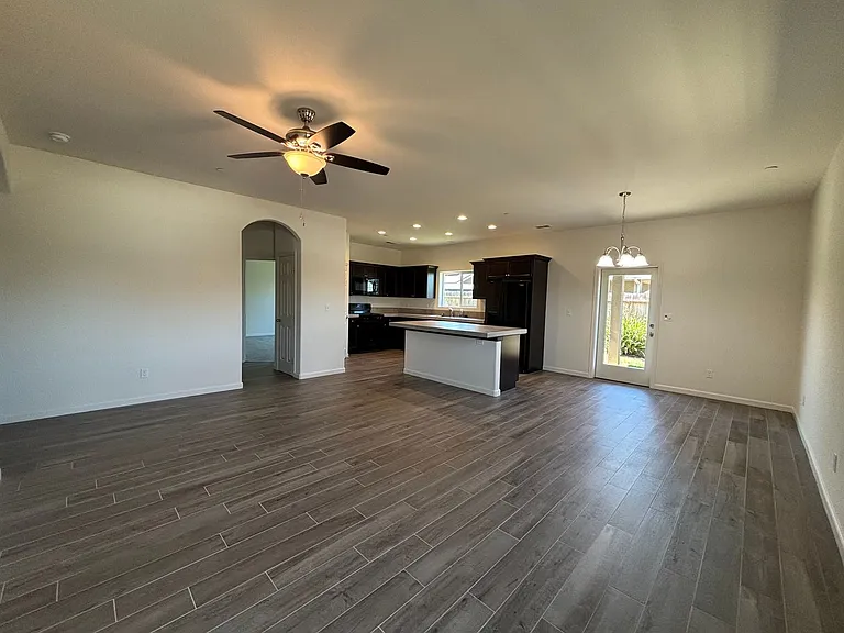 30769 Ashland Rd — Photo 4