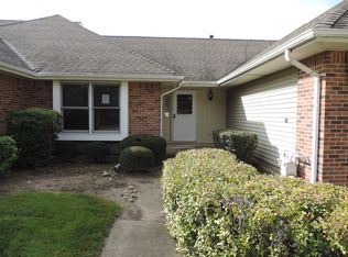 32 Fallcreek Cir, Montgomery, IL 60538