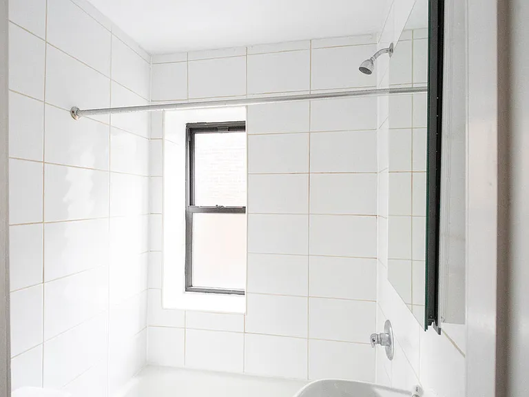 20 Sidney Pl #3D — Photo 9