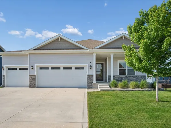 3207 NW Reinhart Dr, Ankeny, IA 50023