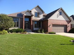 1501 Knighthood Dr, Dyer, IN 46311