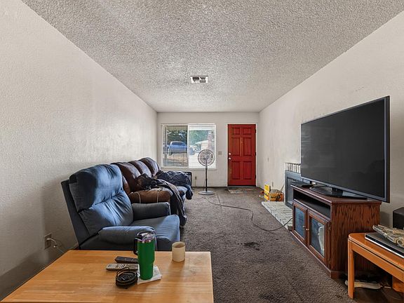 2nd image of 6331-6329 Shiloh Way