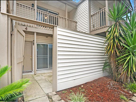 2nd image of 2300 Twelve Oaks Dr APT D4