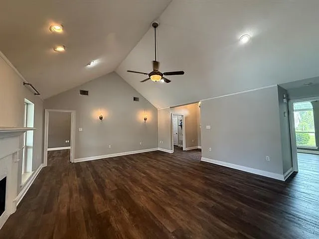 107 Highland Ave — Photo 6