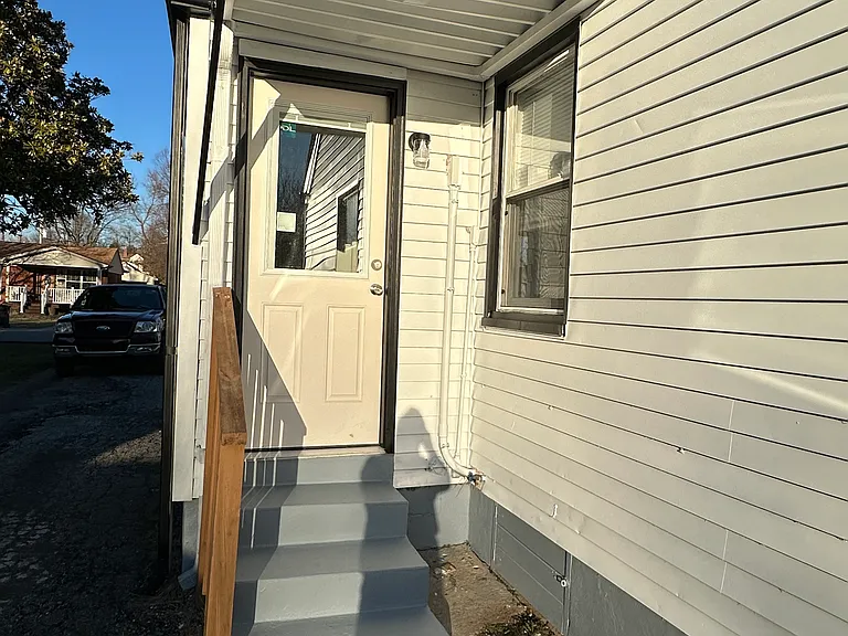 516 Marquette Dr — Photo 3