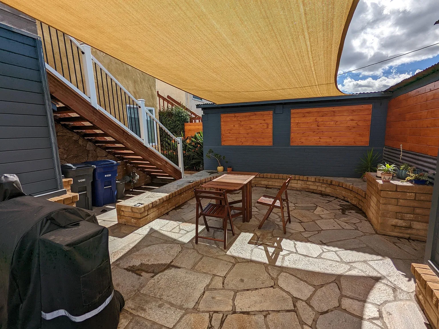 2 bed, 950 sqft, $2,600 — Photo 2
