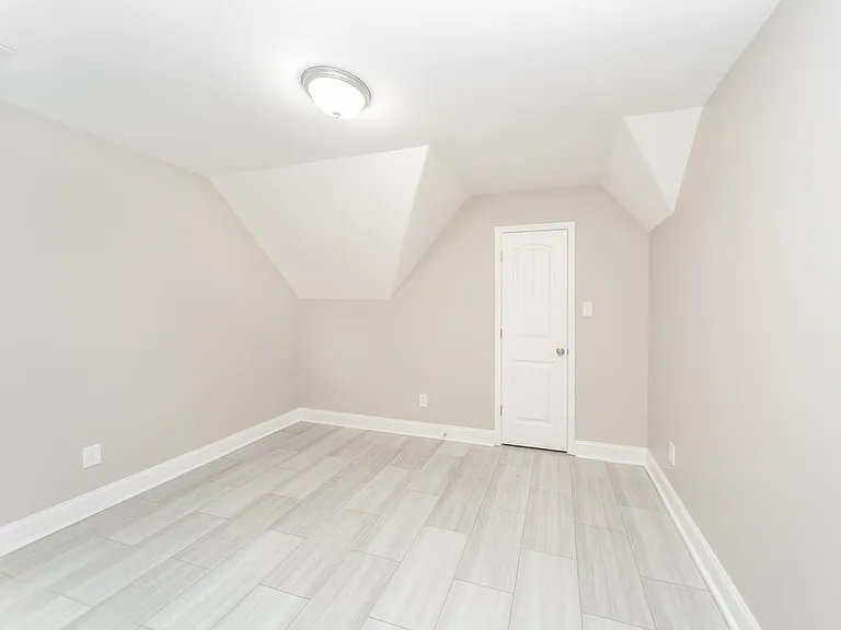 7200 Kingcrest Rd — Photo 12