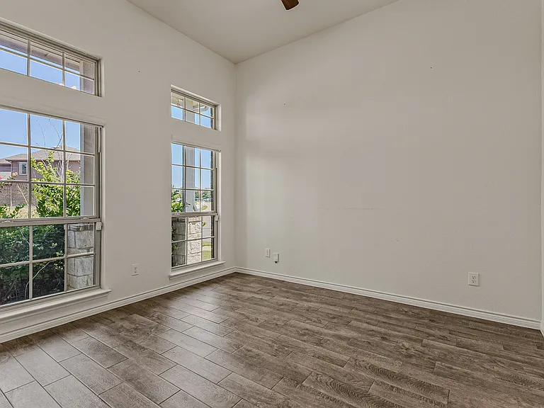 3109 Maverick Dr — Photo 16