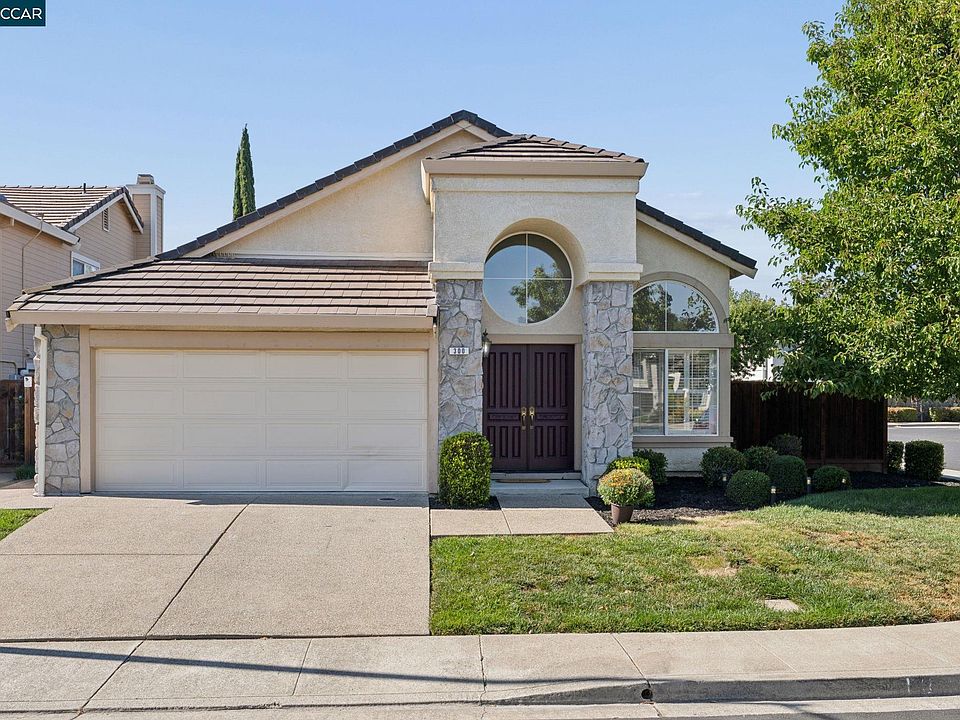 1st image of 300 Fiddle Creek Pl