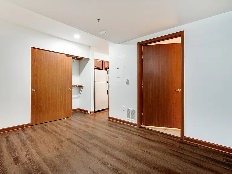 Aventine Apartments — Photo 14