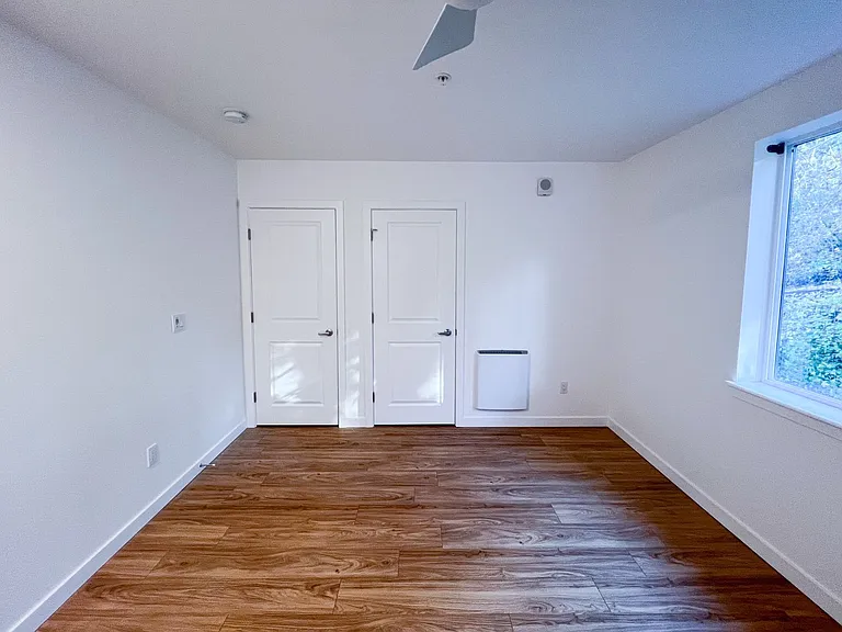 Leeward Apartments — Photo 47