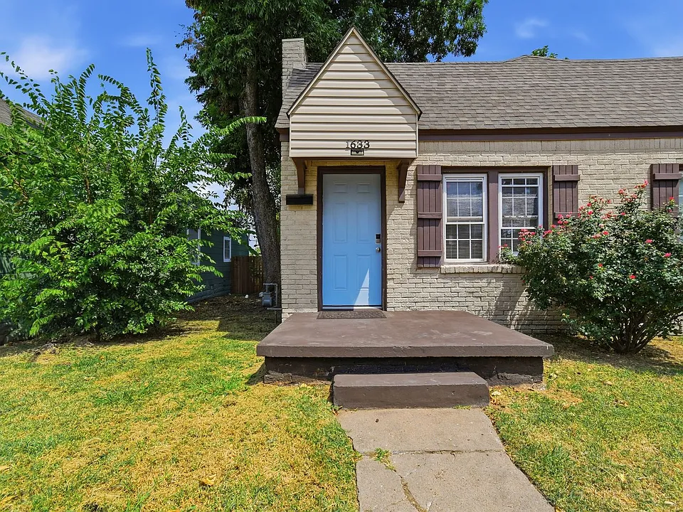 E 8th St Duplex