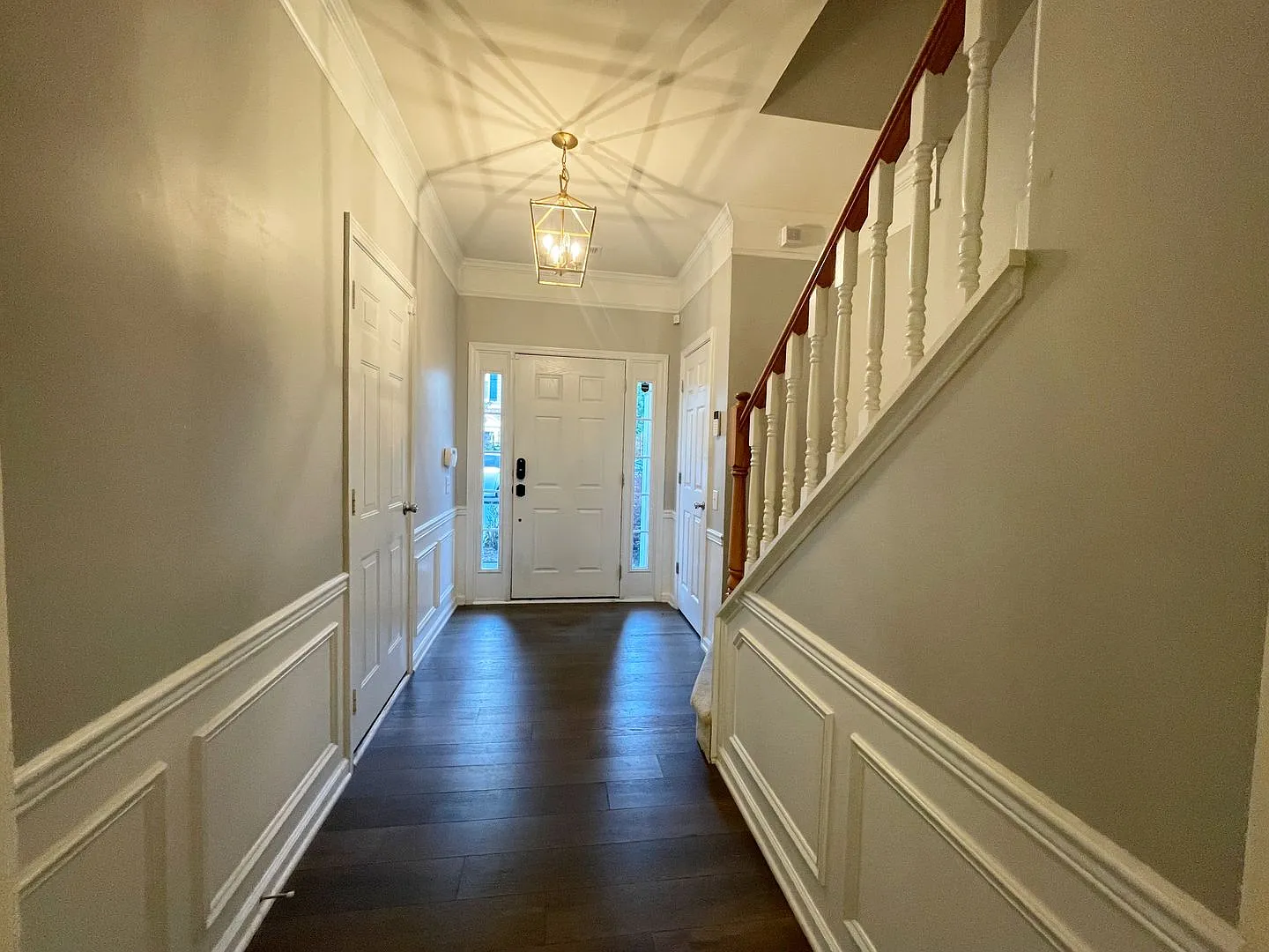 South Park Townhome for Immediate Move-in — Photo 2