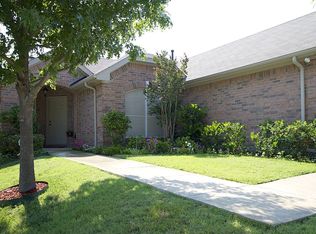 7917 Vista Hill Ln, Dallas, TX 75249