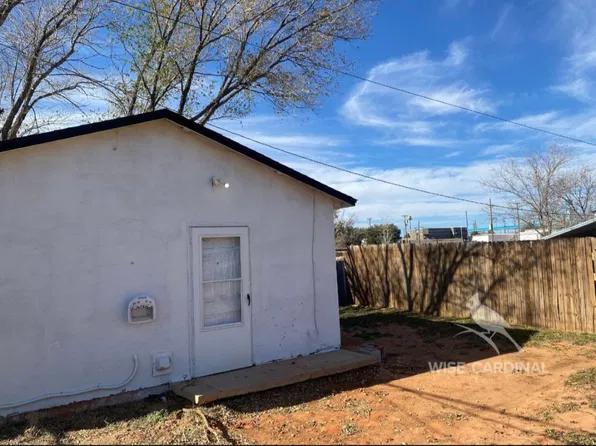 417 W Birch St, Denver City, TX 79323