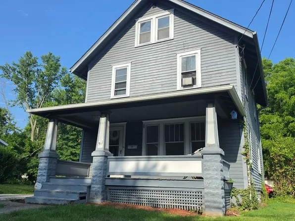 914 S Water St, Kent, OH 44240