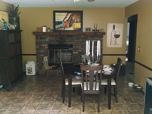 5th image of 2859 Garden Dr