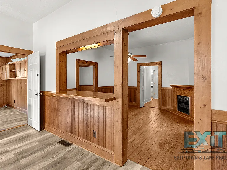 440 Thompson St — Photo 11