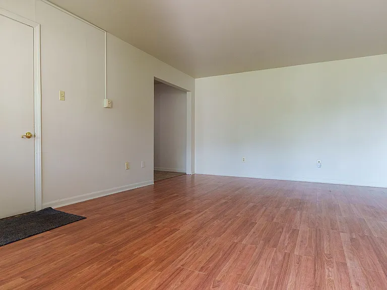 1 Stoneybrook Rd — Photo 50