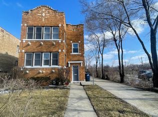 215 N 2nd Ave #1, Maywood, IL 60153