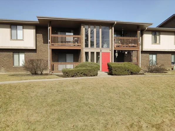 800 Brook Dr APT 2, Streamwood, IL 60107