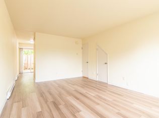 4434 NE Killingsworth St APT B, Portland, OR 97218