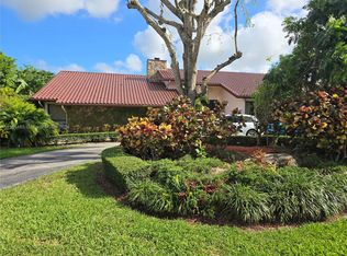 9220 SW 102nd St, Miami, FL 33176