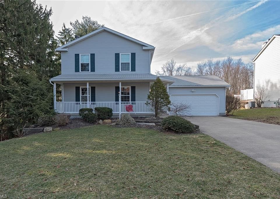 1st image of 737 Woodcrest Dr
