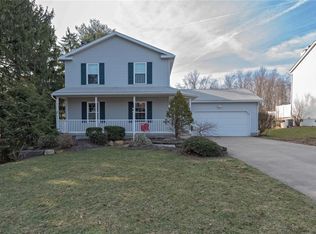 737 Woodcrest Dr, Wadsworth, OH 44281
