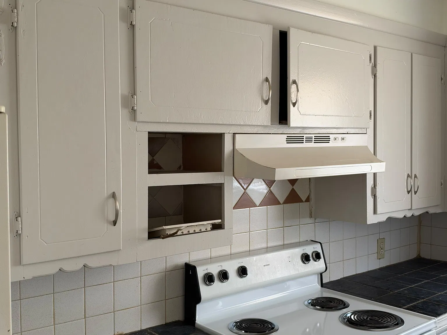 3 bed, 850 sqft, $1,000 — Photo 3