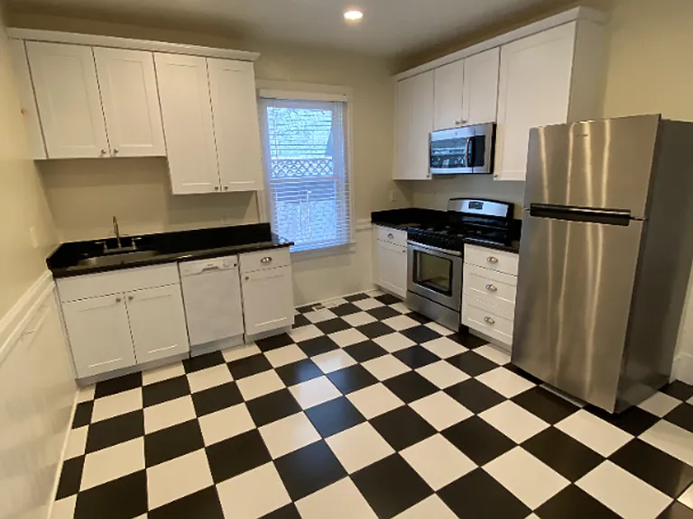 2215 P St — Photo 6