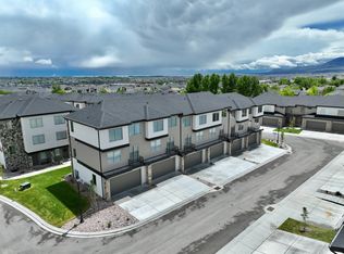 2046 N Harvest Village Ln, Saratoga Springs, UT 84045