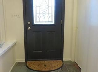 3815 Burning Tree Dr, Bloomfield Hills, MI 48302