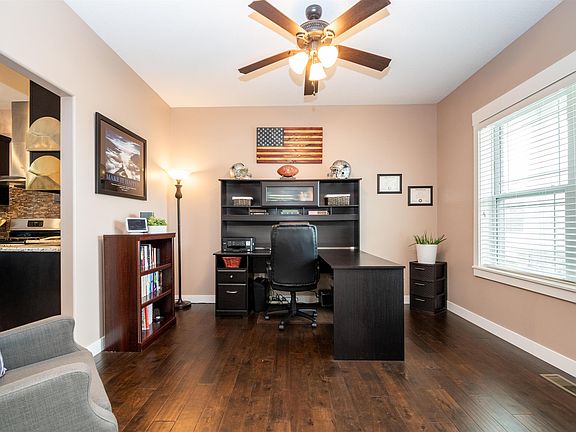 5th image of 1413 Stephanie Ln