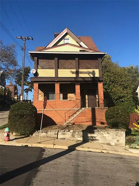 Building Photo 4