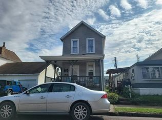 1712 Commerce St, Wellsville, OH 43968