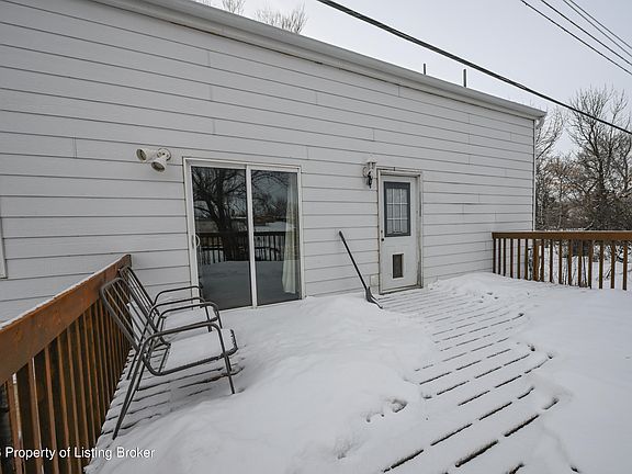 4th image of 51 Main St