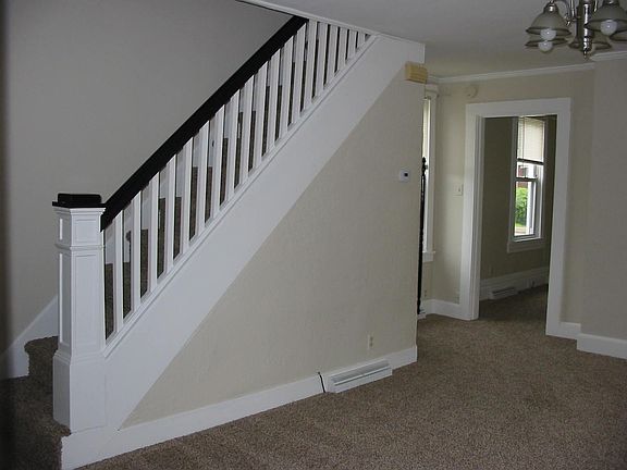 3rd image of 1811 Jefferson St