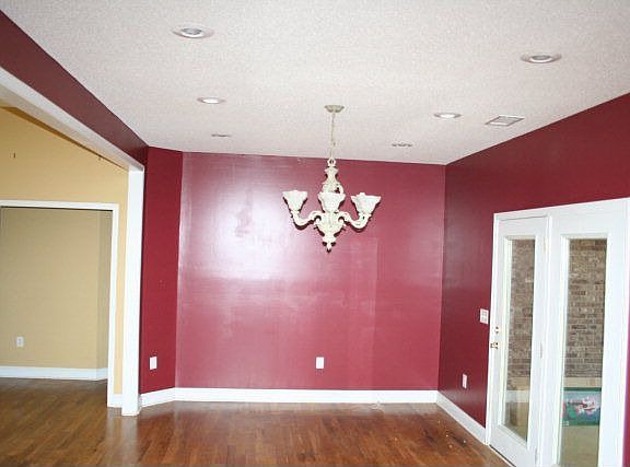 5th image of 233 Hidden Creek Cir
