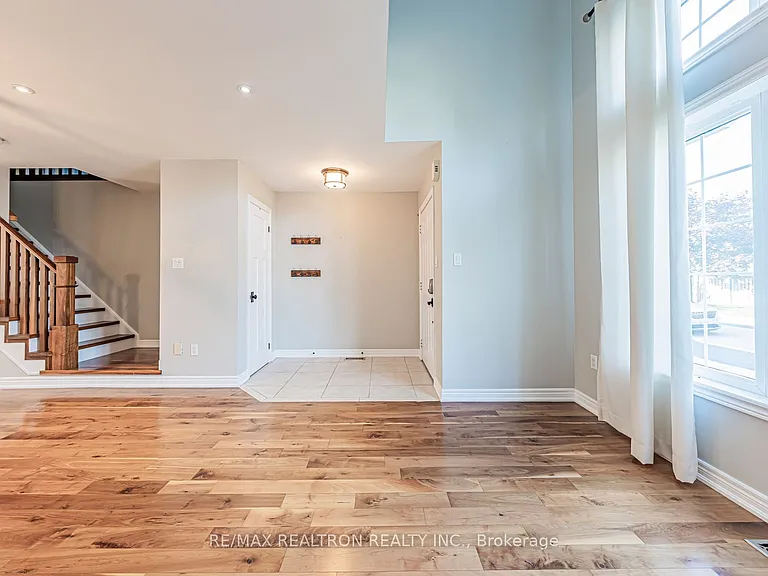 44 Moynahan Cres #MAIN — Photo 15