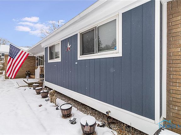 3rd image of 6109 W Benalex Dr