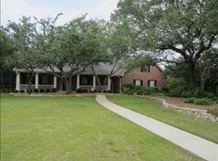 538 Hunters Creek Dr, New Braunfels, TX 78132