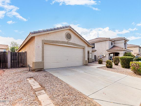 3rd image of 541 W PRICKLY PEAR Drive