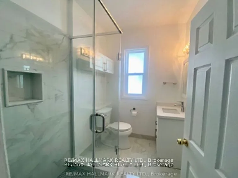 228 Gainsborough Rd — Photo 15