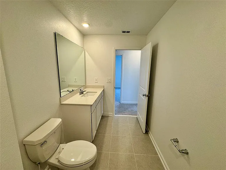 405 Kayden Cv — Photo 28