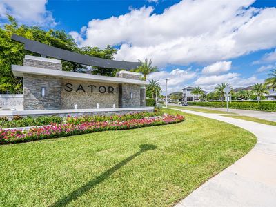 9114 NW 158th St, Miami Lakes, FL, 33018