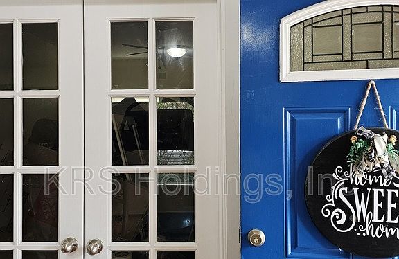 4th image of 3408 Peronne Ave