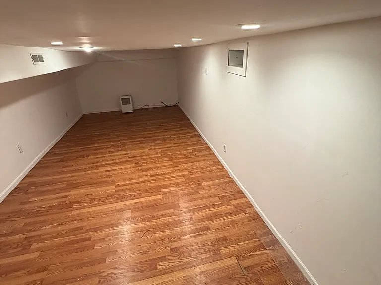 2331 E Susquehanna Ave — Photo 21