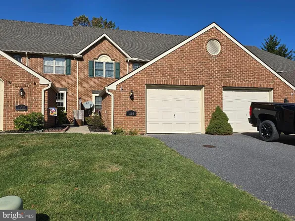124 Pine Bridge Ln, Lancaster, PA 17603