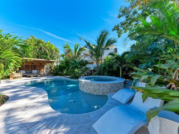 730 Fox St, Longboat Key, FL 34228